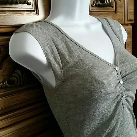 ✅Vintage Express Grey V-neck … - Picture 4 of 8